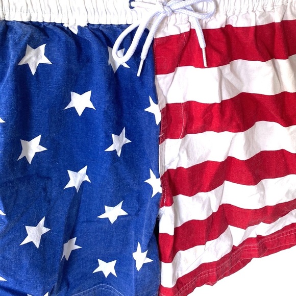 Tipsy elves patriotic stars & stripes printed swim trunks, Size M - Picture 3 of 5